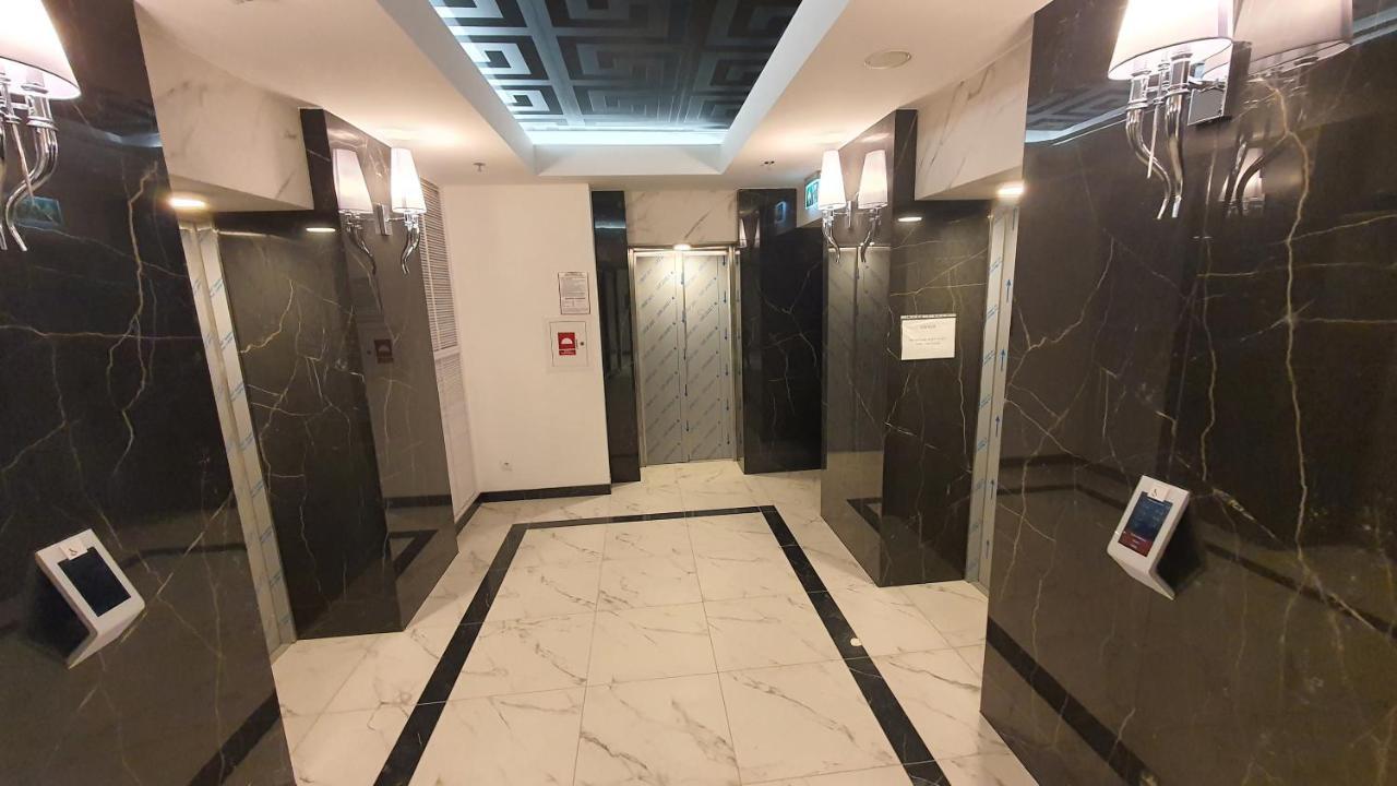 Hanza Tower Ajp Lux Apartment
